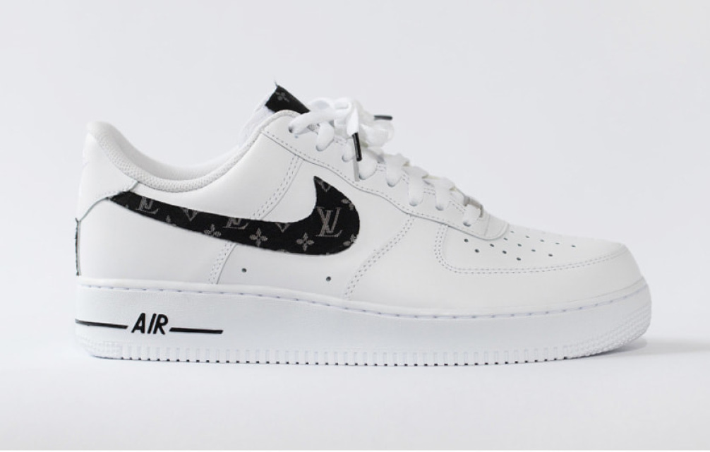 air force 1's black and white