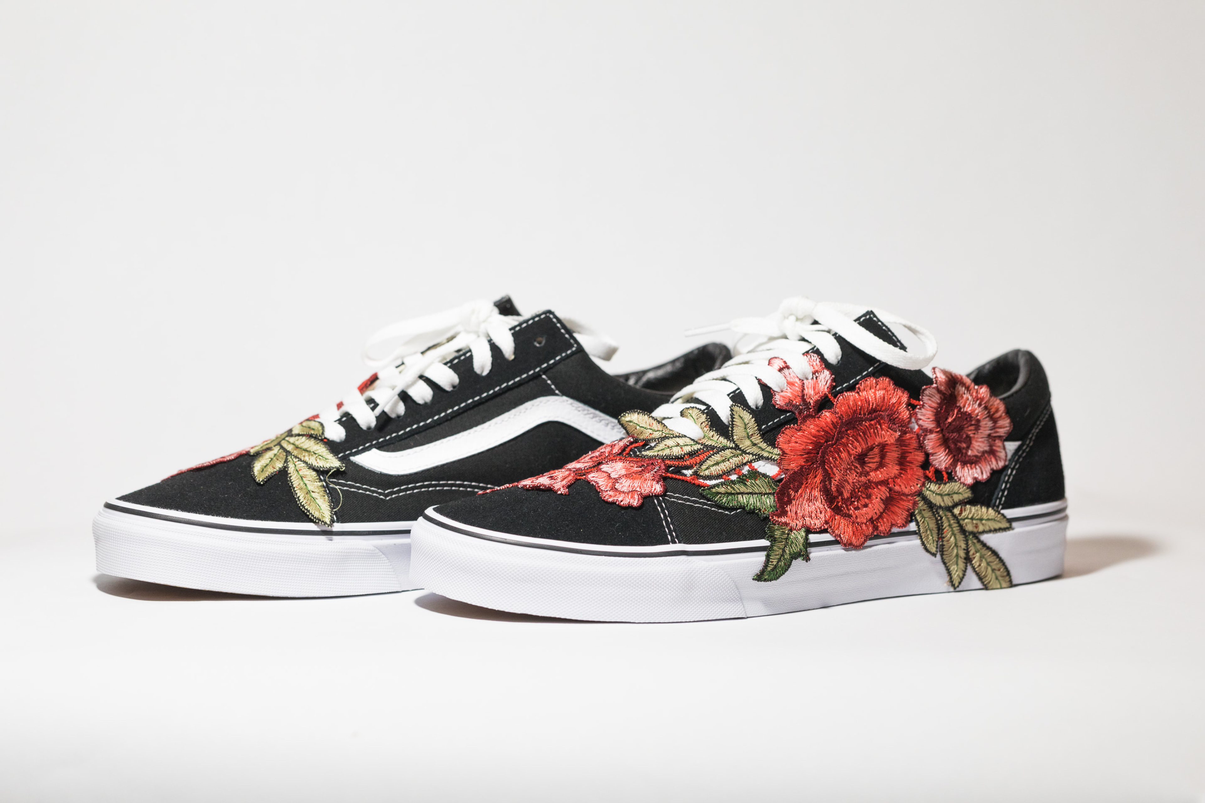 mens vans with roses