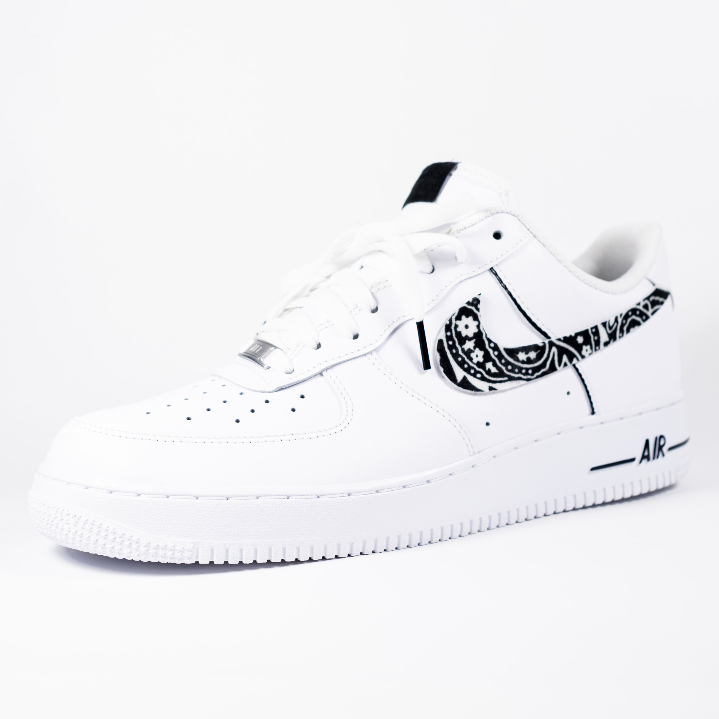 Remix Line Custom - Nike Air Force 1 Bandana Custom White