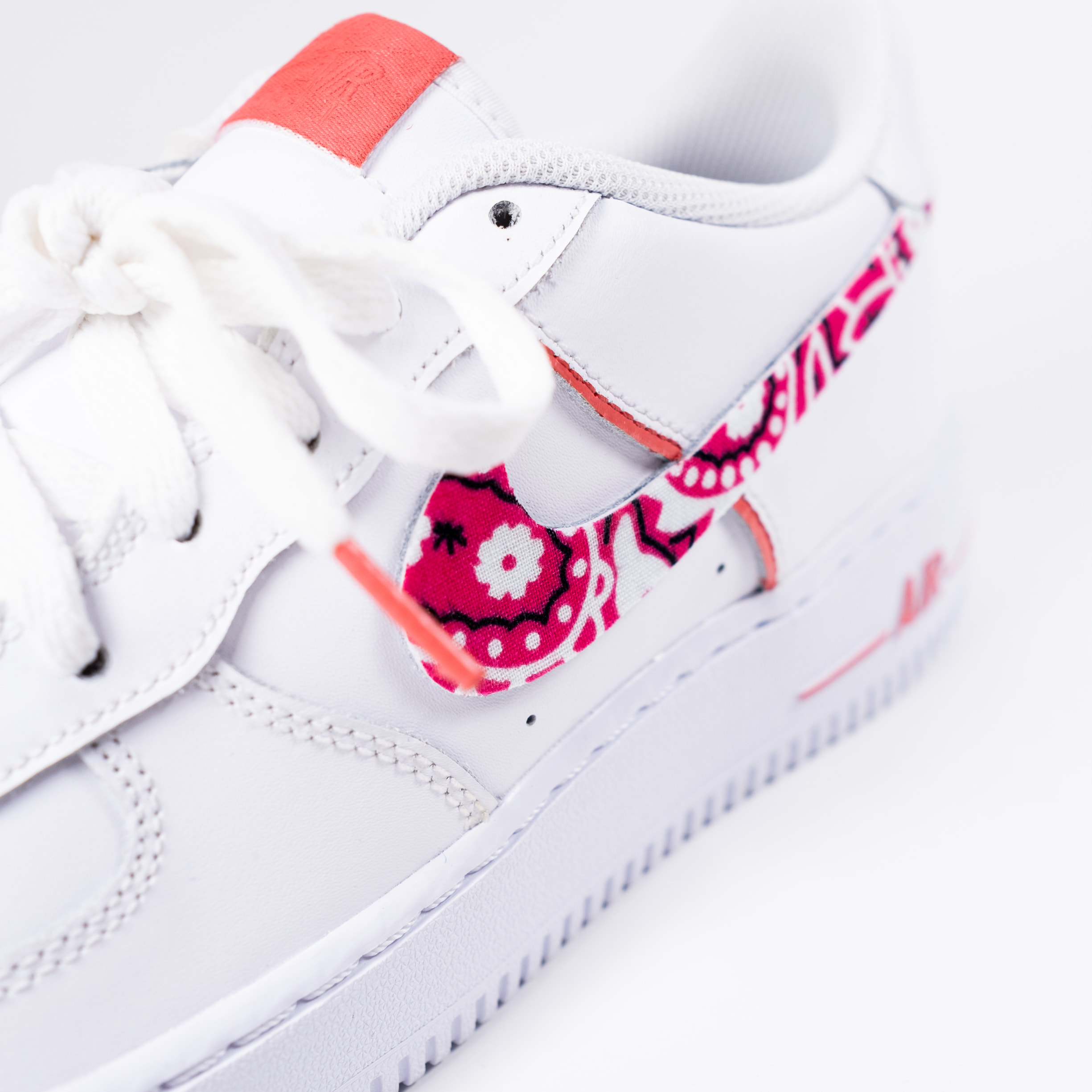 Nike Air Force 1 White Custom 'Hot Pink Bandana' Edition